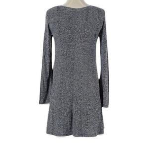 Forever 21 size small. Dark gray very gently used. Rare.